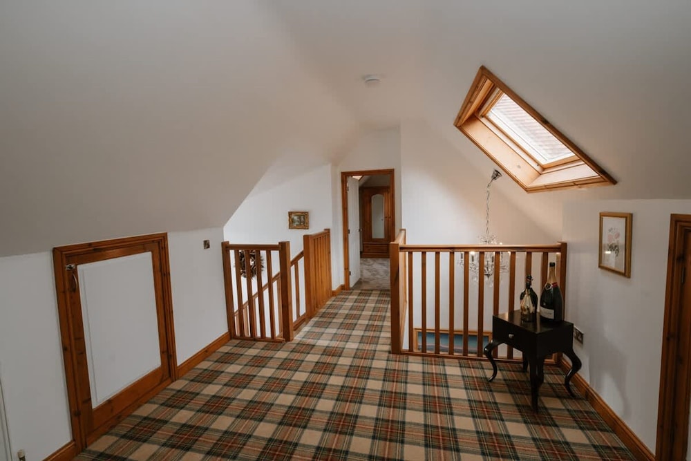 Luxury Langtoft Stud - Sleeps 10
