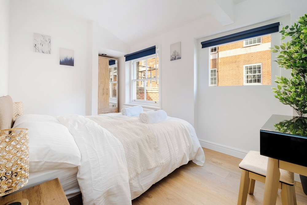 Luxury 3 Bedrooms House in Marylebone