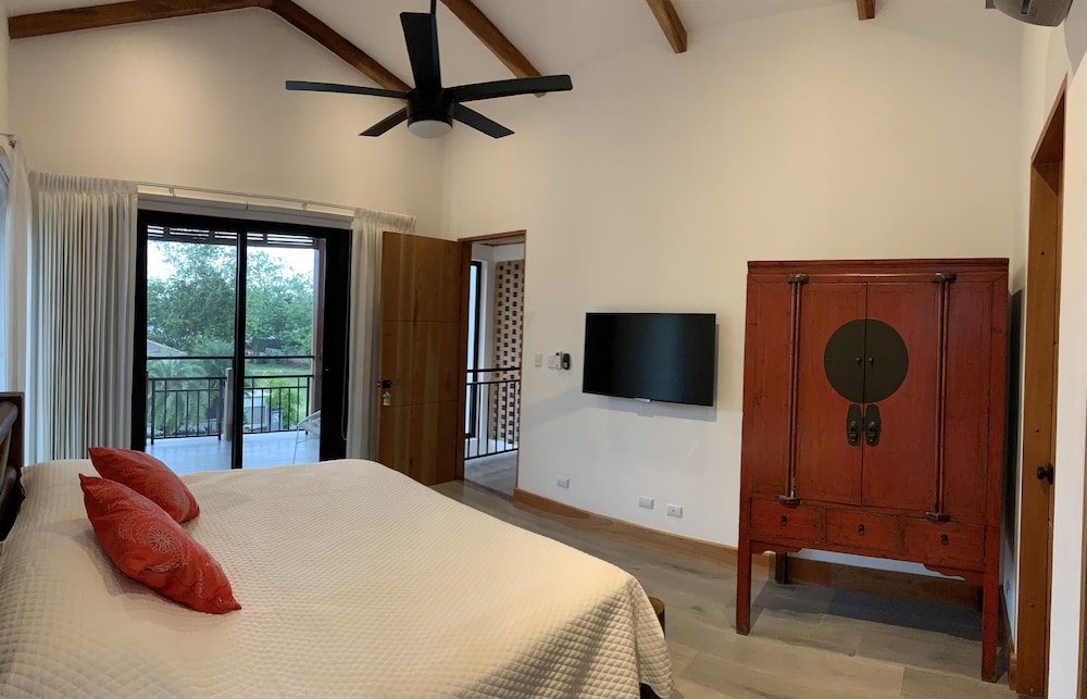My Way Langosta Beach House view 5