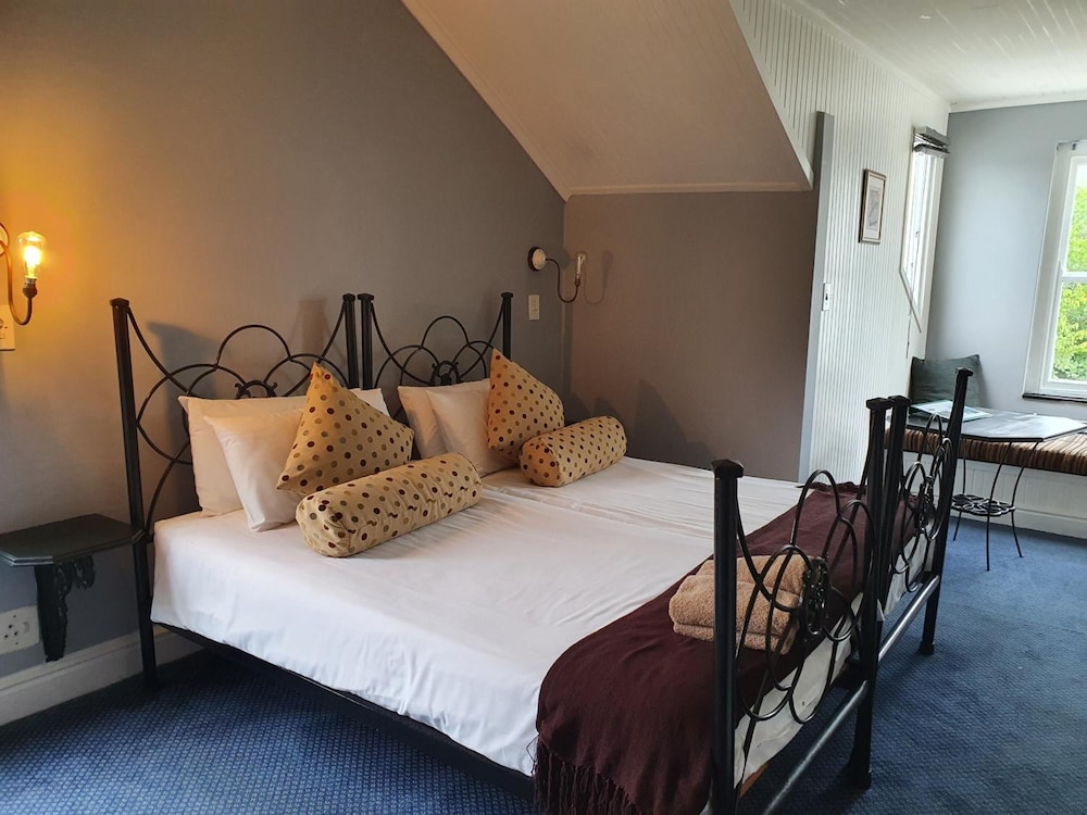 Knysna Wayside Inn