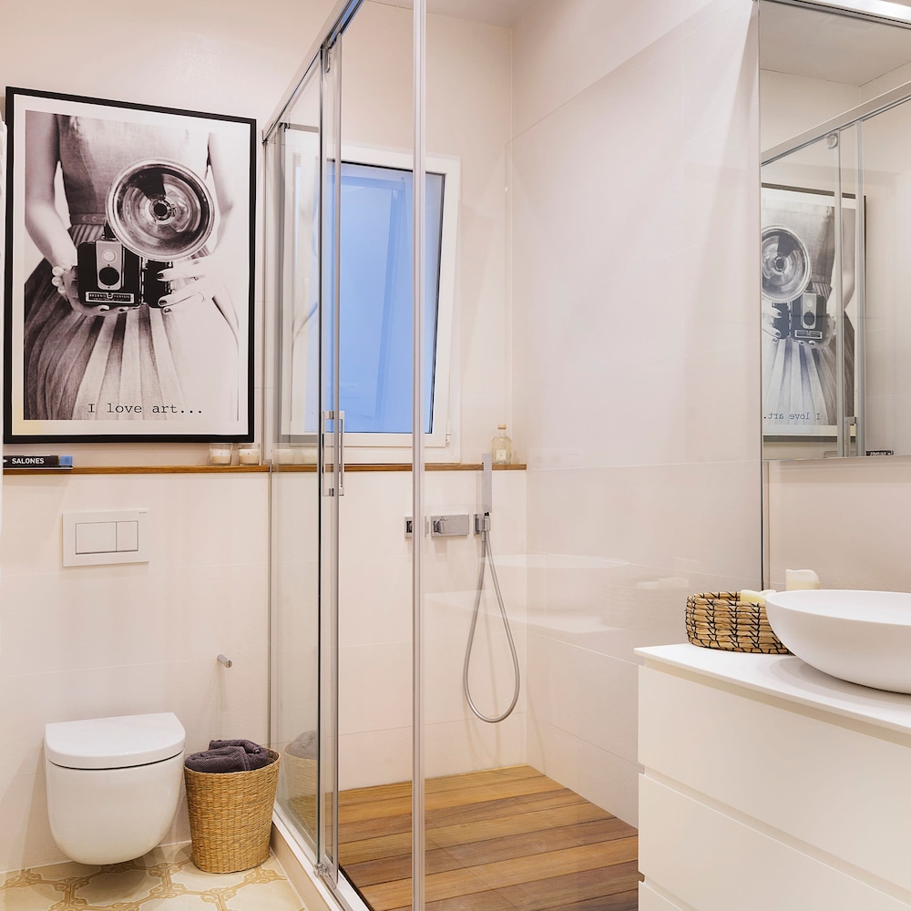 The Avenue 2BR Luxury Unit in Diagonal Ave