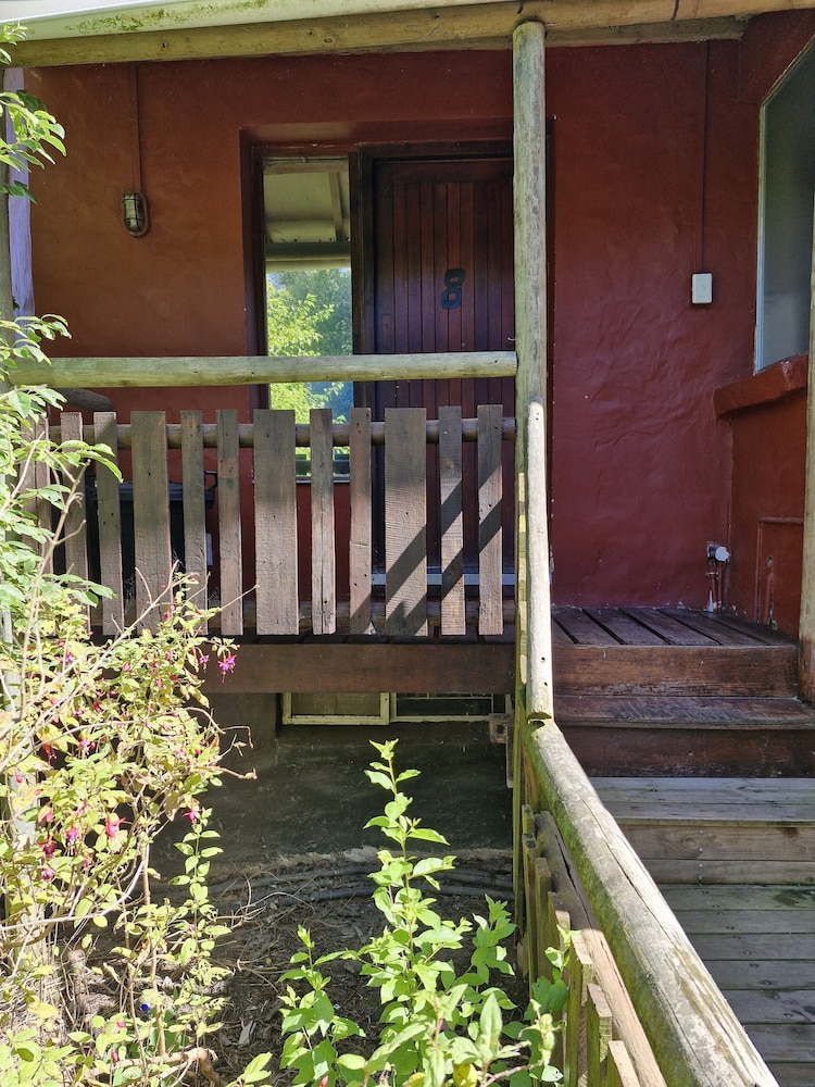 Ibis Place Guest House