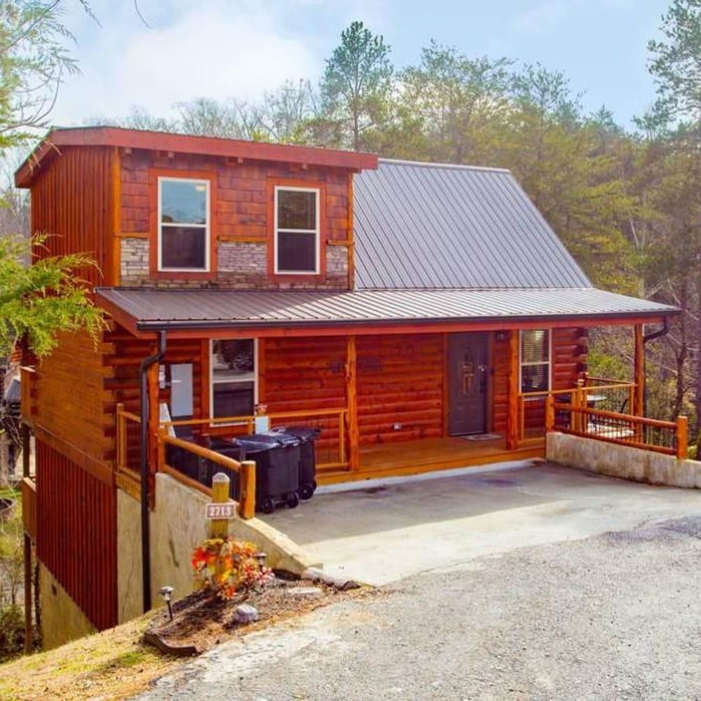 Pigeon Forge I Hot tub I Theatre I Walk to Parkway view 5