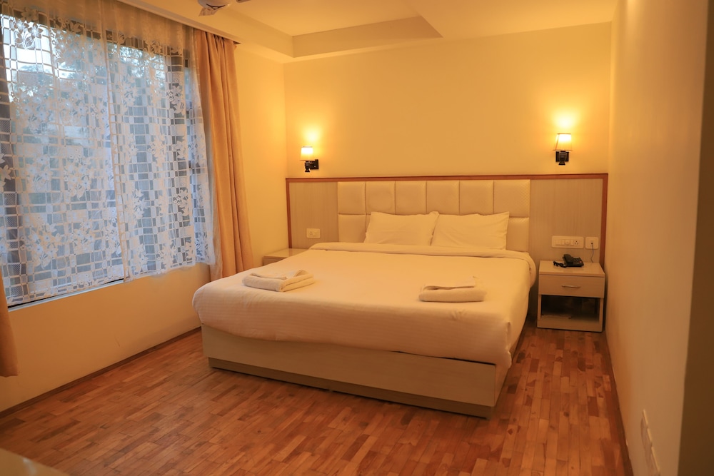 Kunden Fortune Resort Gangtok Near MG Marg