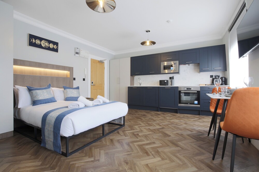Imperial York Street Apartments
