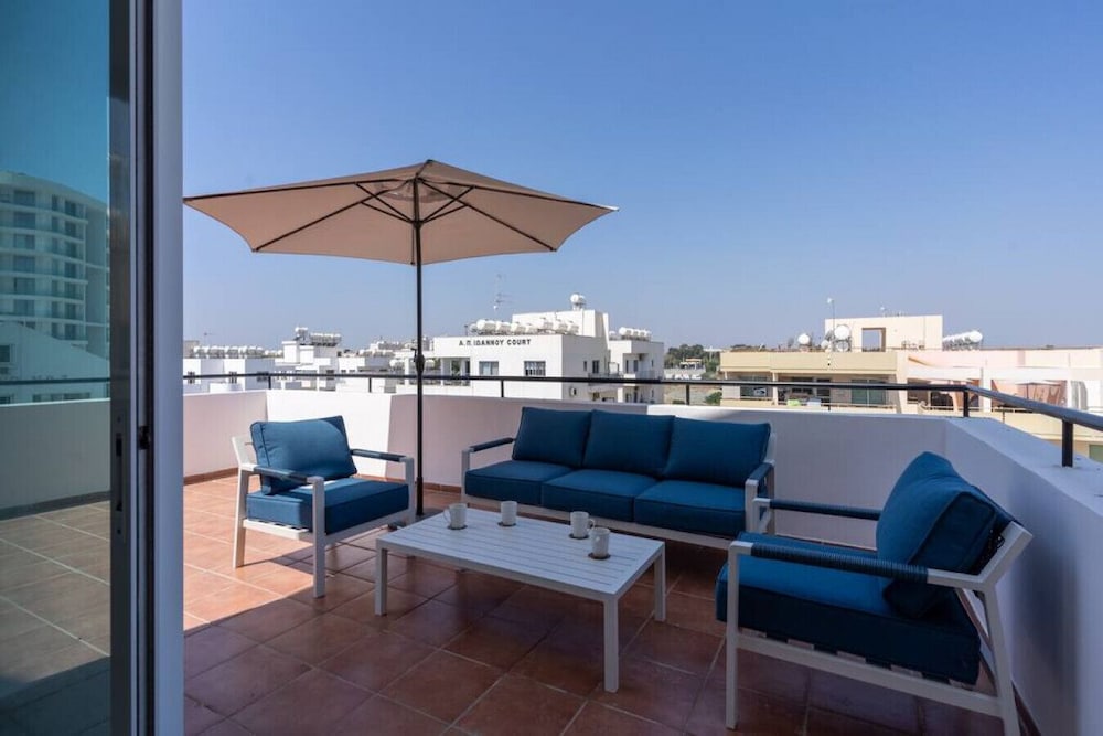 Chloris 3- Bedroom Apartment in Larnaca