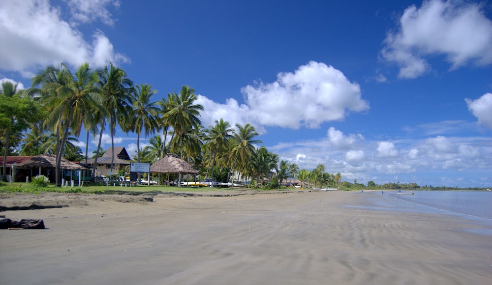 Bluewater Lodge - Hostel