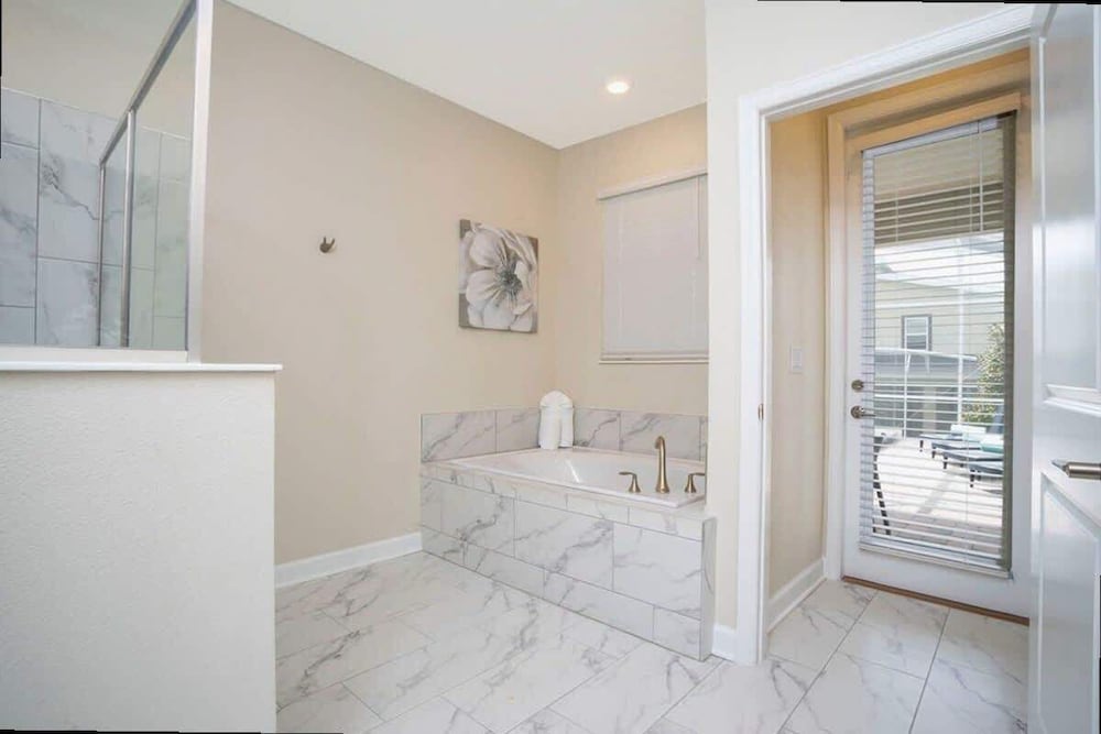 Spacious 7BR w Pool Spa Game Room Near Disney