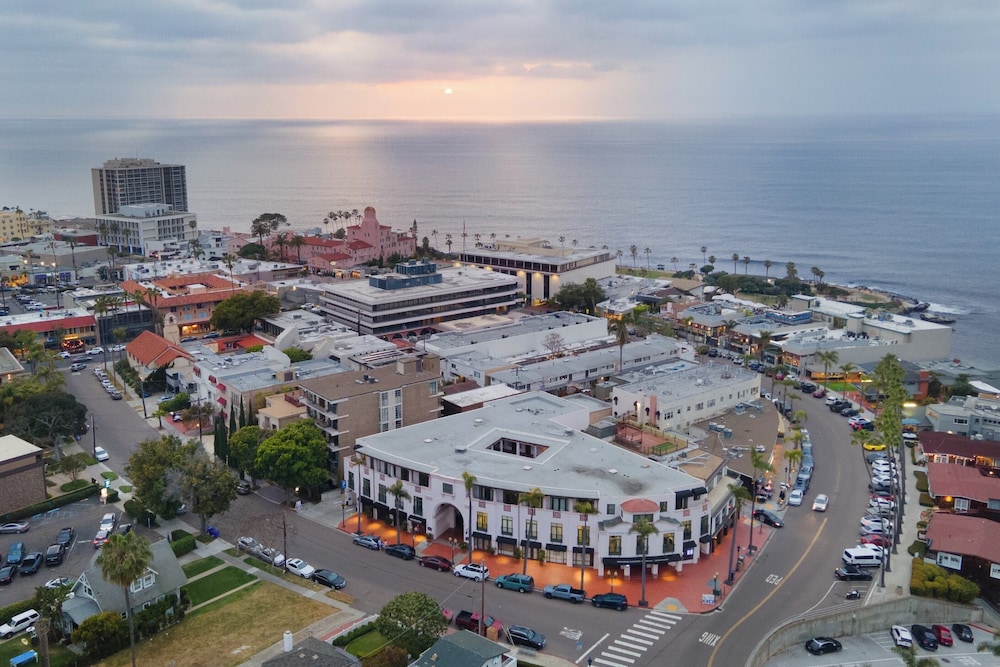 La Jolla Living by Avantstay A+ Location Private Backyard Lounge