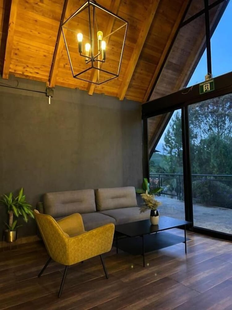 GRETEL CHALETS SUIZO