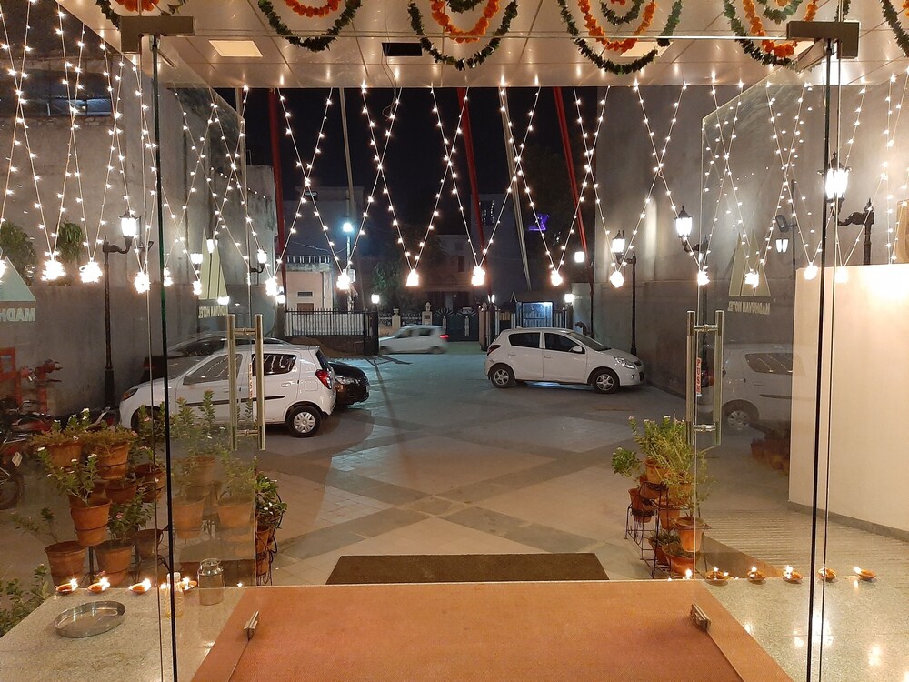 Madhuvan Hotel