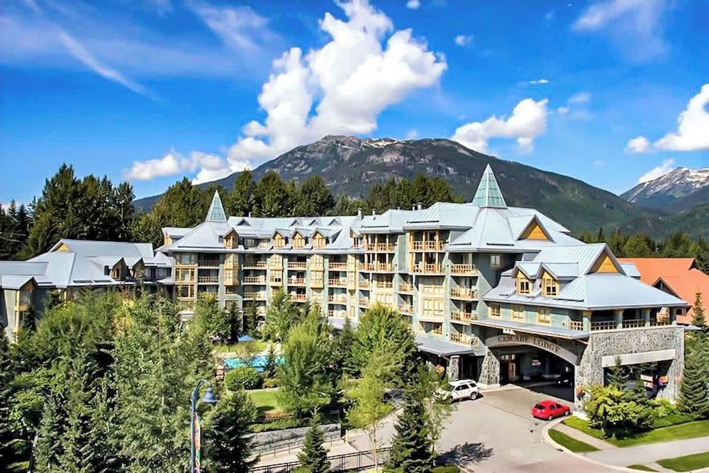 Entire Studio in Whistler Village Resort - Unit 437