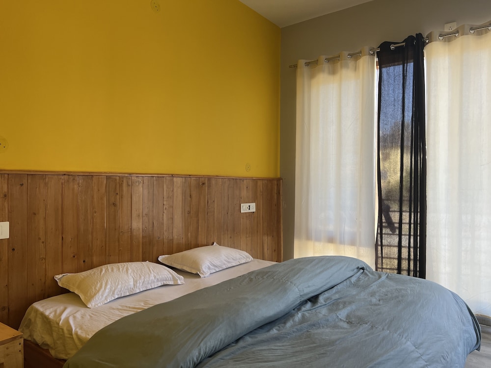 Flyscape Hostel view 4