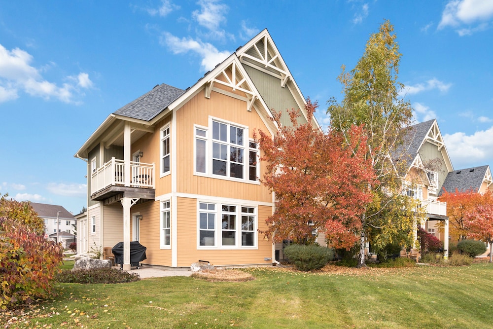 Rivergrass Condos