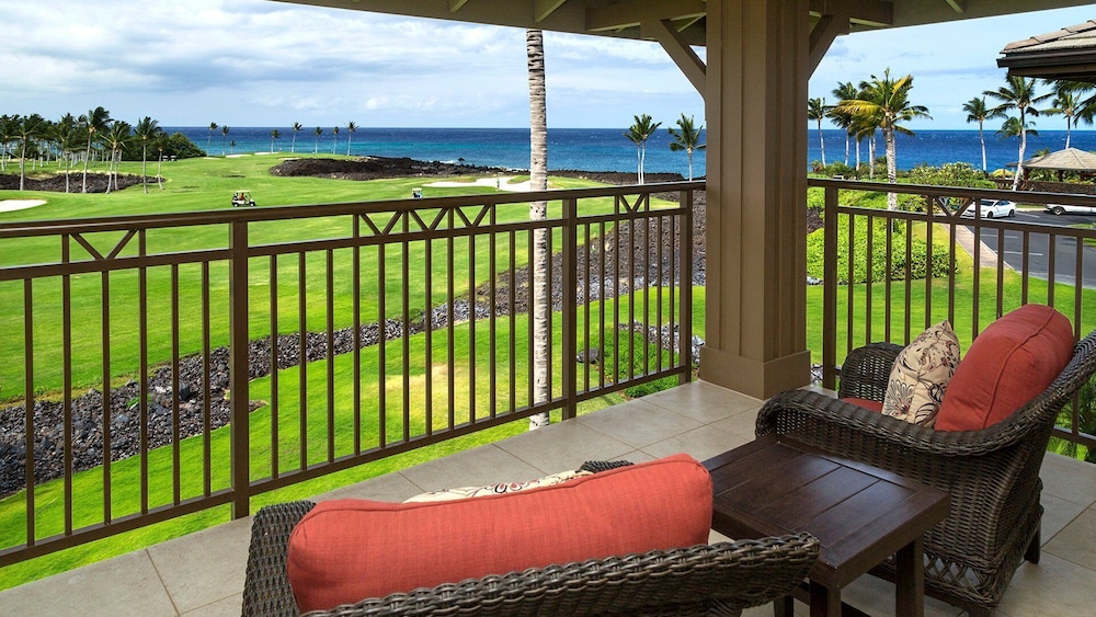 Spectacular Ocean Views Gold Member Golf Discounts Private Lanai! - Vrkcv