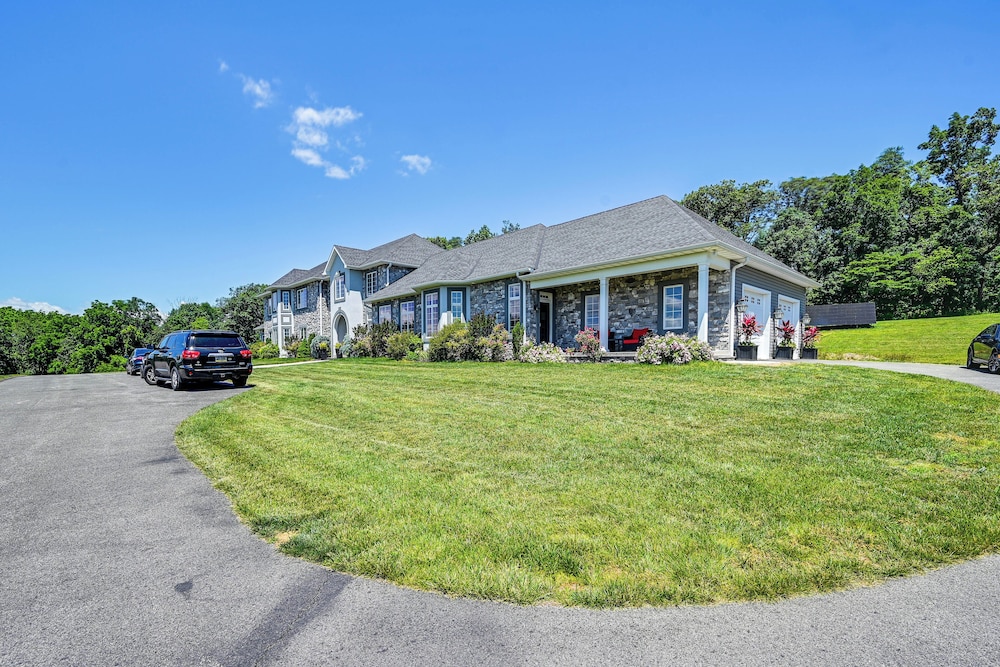 Hanover Retreat w/ Pool, Near Codorus State Park! view 5