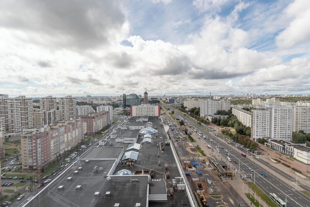 3-room apt with view of National Library
