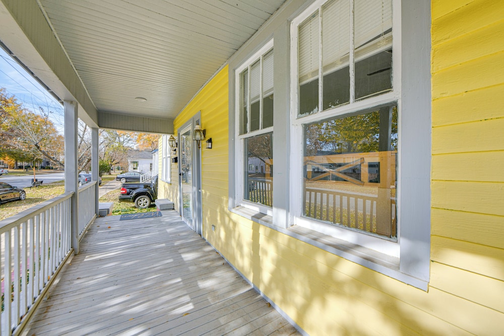 Walk to Riverfront Park: Updated Home in Columbus!