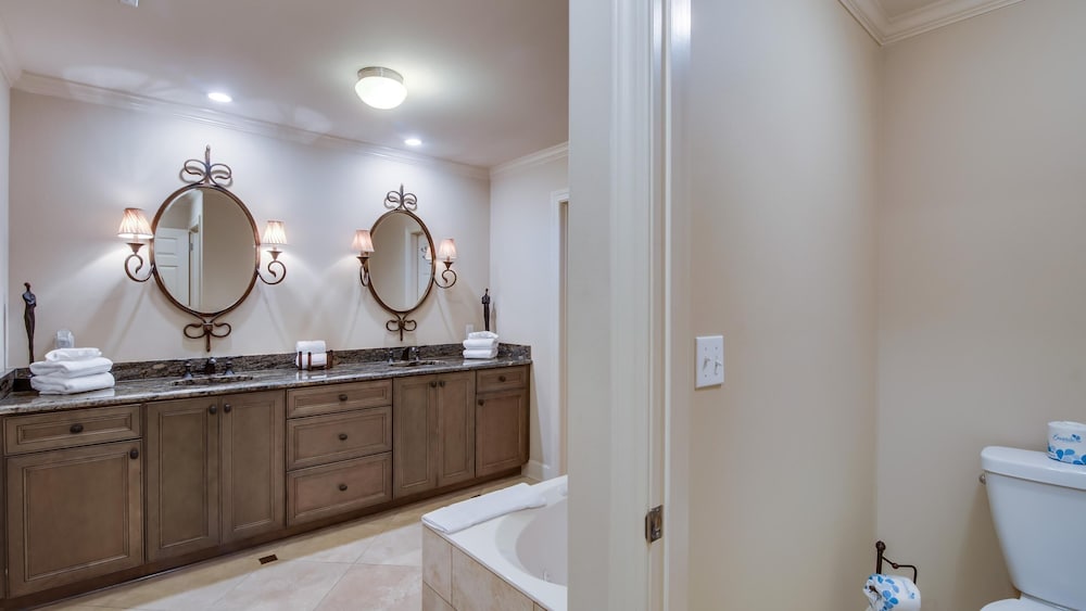 Phoenix West by Southern Vacation Rentals