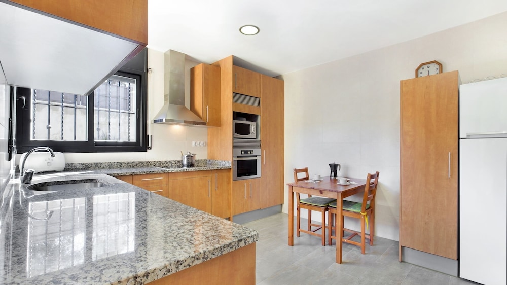 Camelia in Llafranc With 4 Bedrooms and 3 Bathrooms