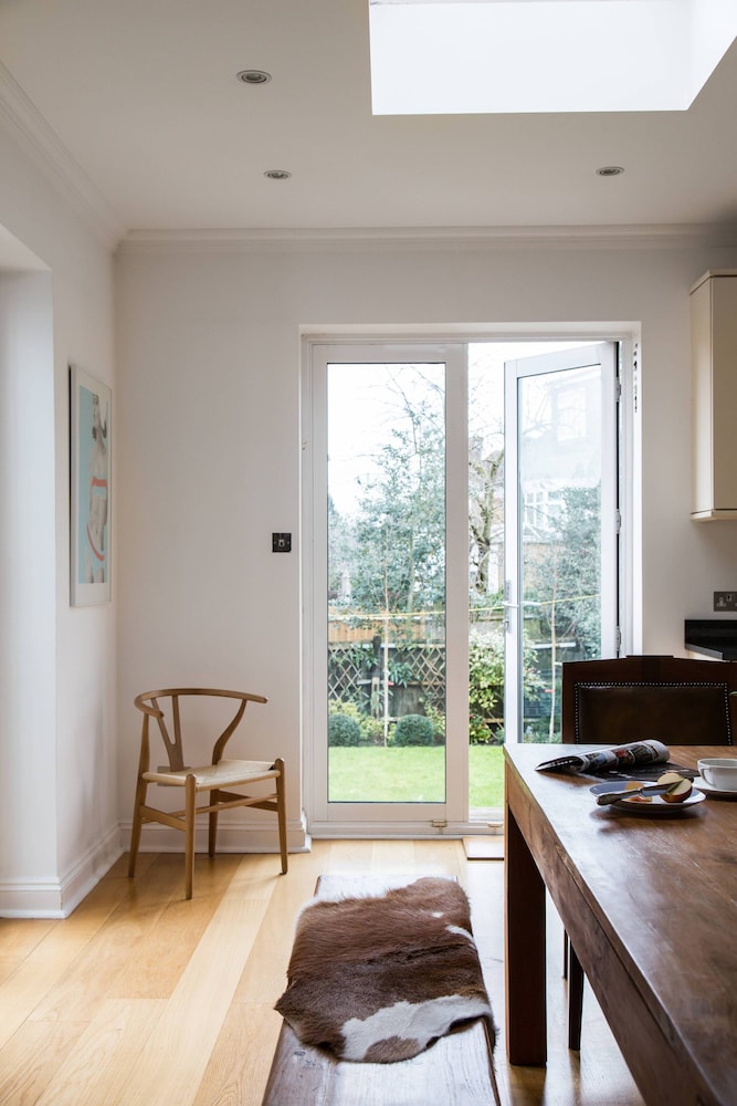 Hardinge Road by Onefinestay