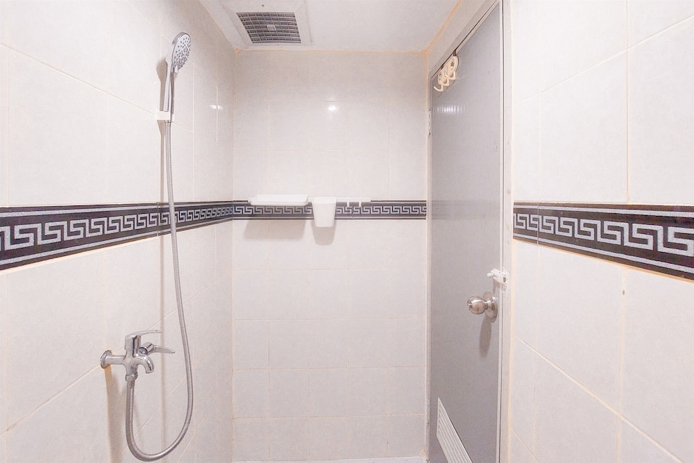Best Deal Studio Apartment Urbantown Serpong