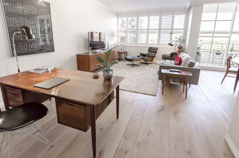 South Yarra Vacations - Sweet Caroline - Property Image 1