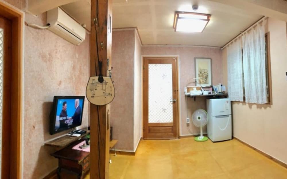 Photo 48
