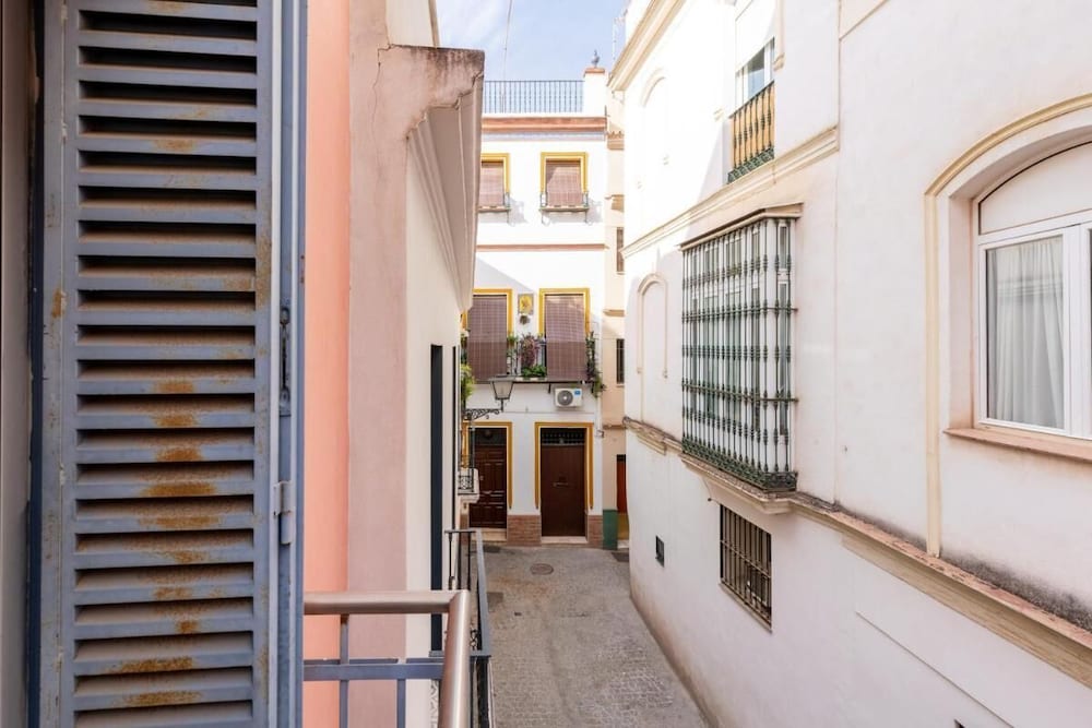 Charming Apartment in El Arenal, Sevilla's Heart