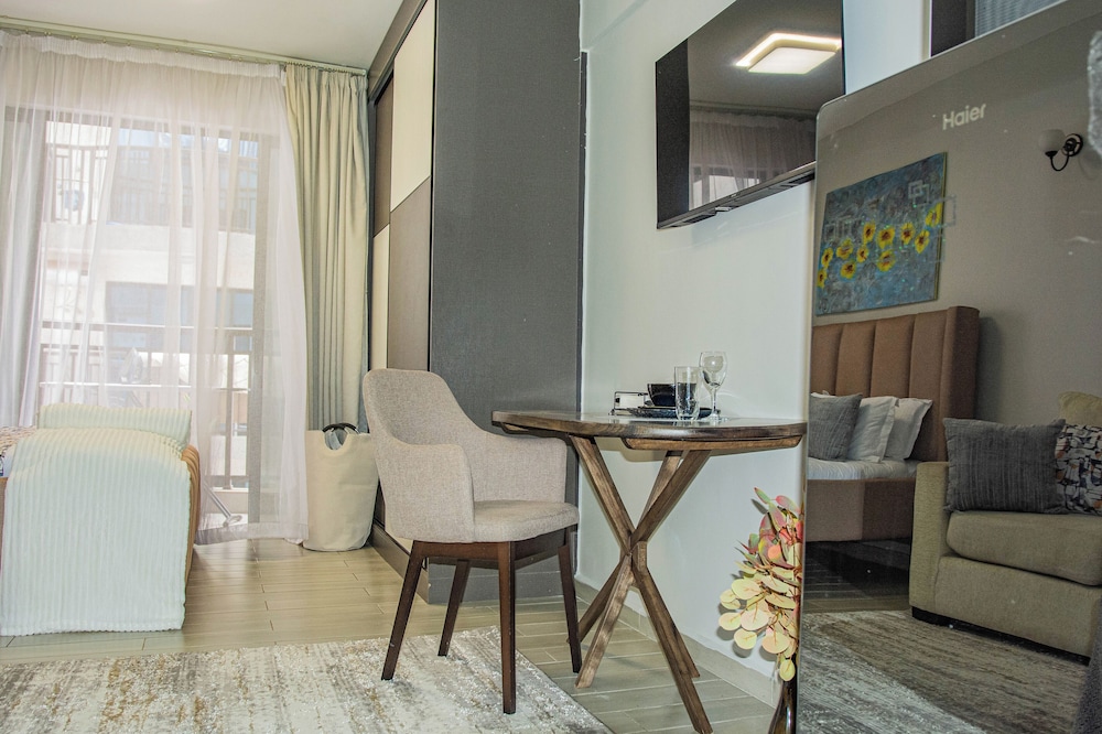 Ashmere by Edmor Suites.