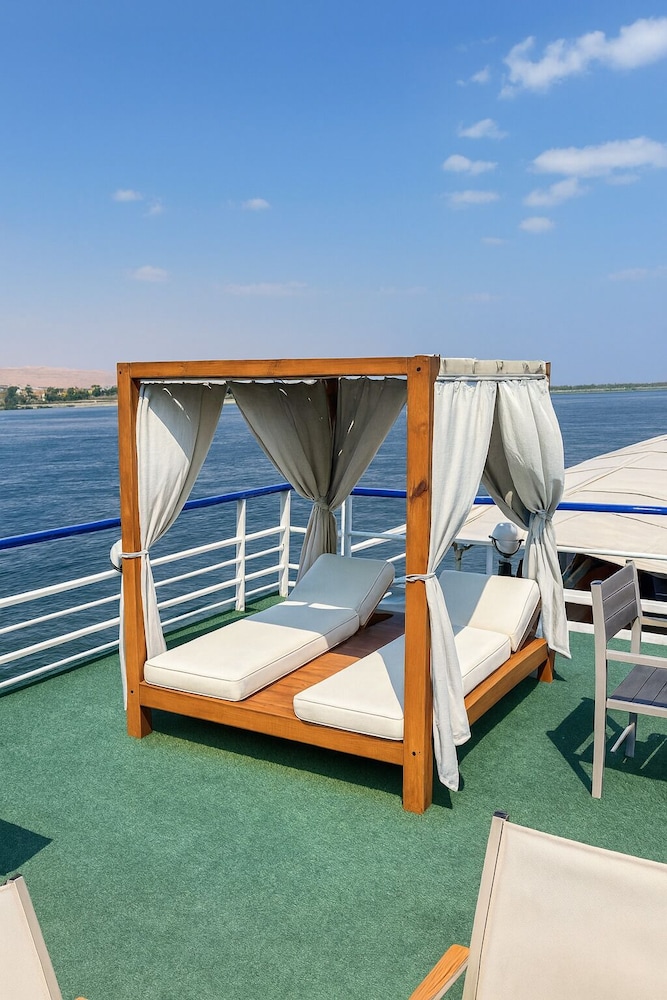 Nile Cruise Royal Adventure 2 every Wednesday from Aswan 3 nights and every Saturday from Luxor 4 nights.