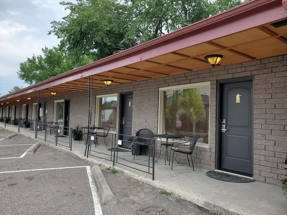 Three Forks Lewis & Clark Motel