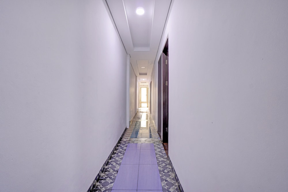 Capital O 94914 Kemayoran Guest House