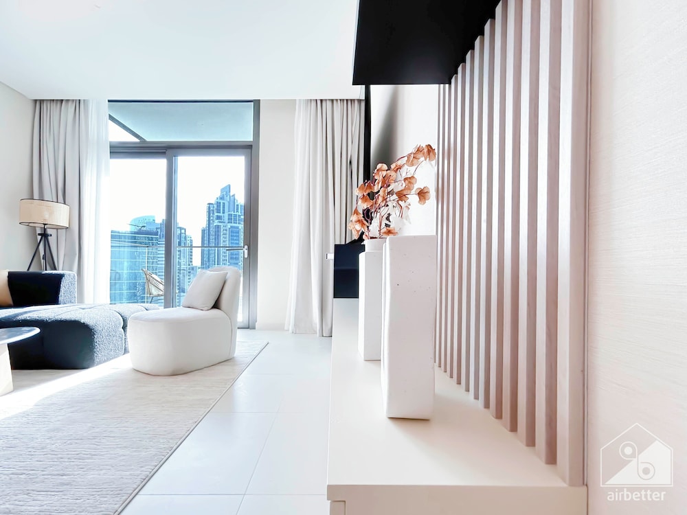 Elegance at Burj Crown Downtown Balcony & View