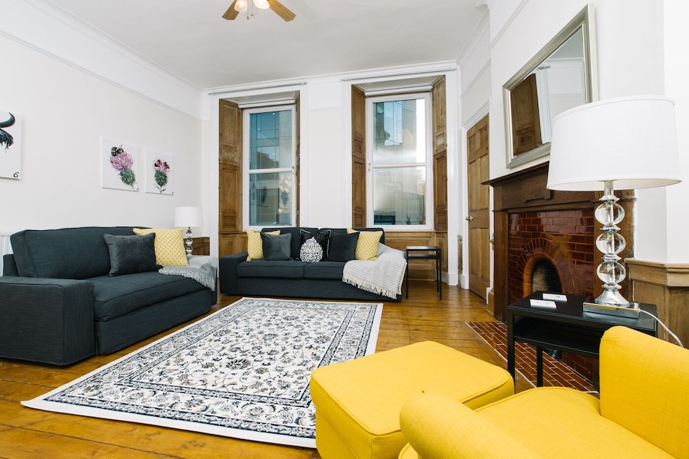 JOIVY Great Location! Heart of City Centre 3bed Apartment