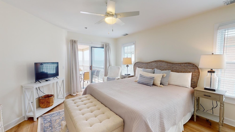 Pelican Point by Tybee Vacation Rentals