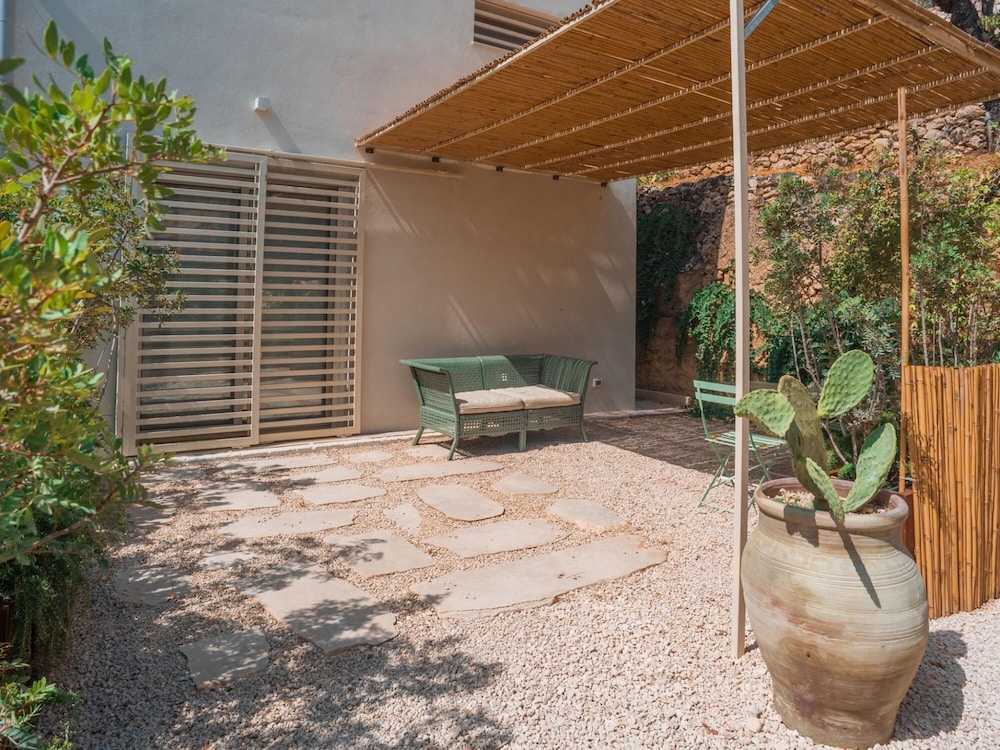 Azalo Country Homes - Ulivo view 2
