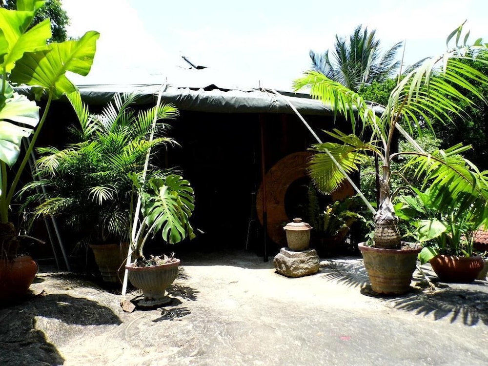 Rockwood Villa