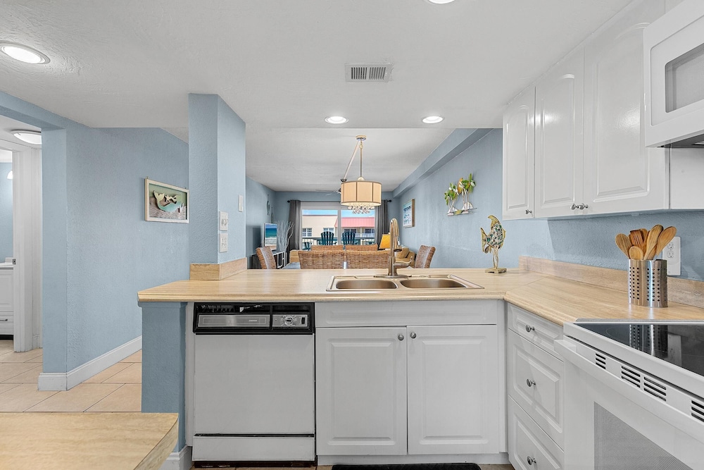 Point East 320