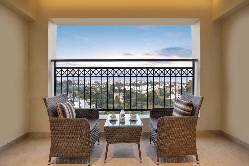 Lemon Tree Hotel Mall of Dehradun