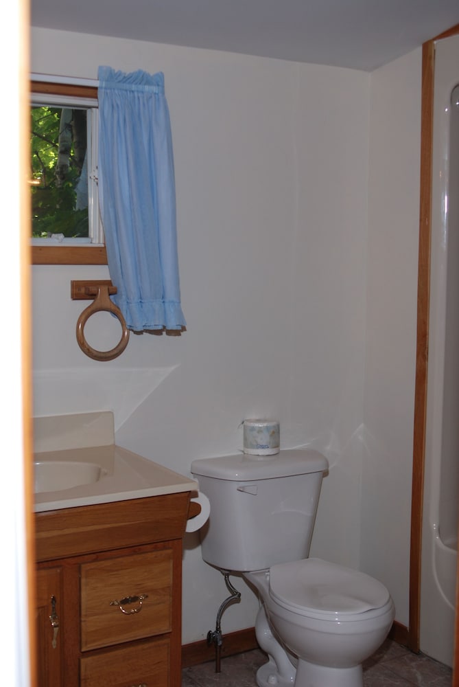 Shining Waters Cottages