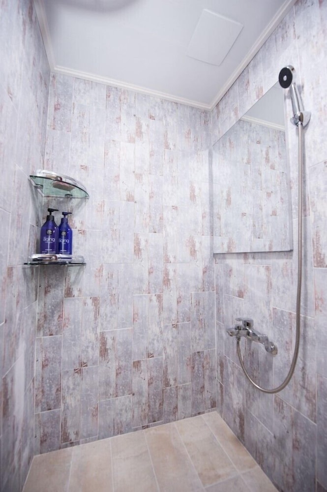 BDGR BNB - Hostel