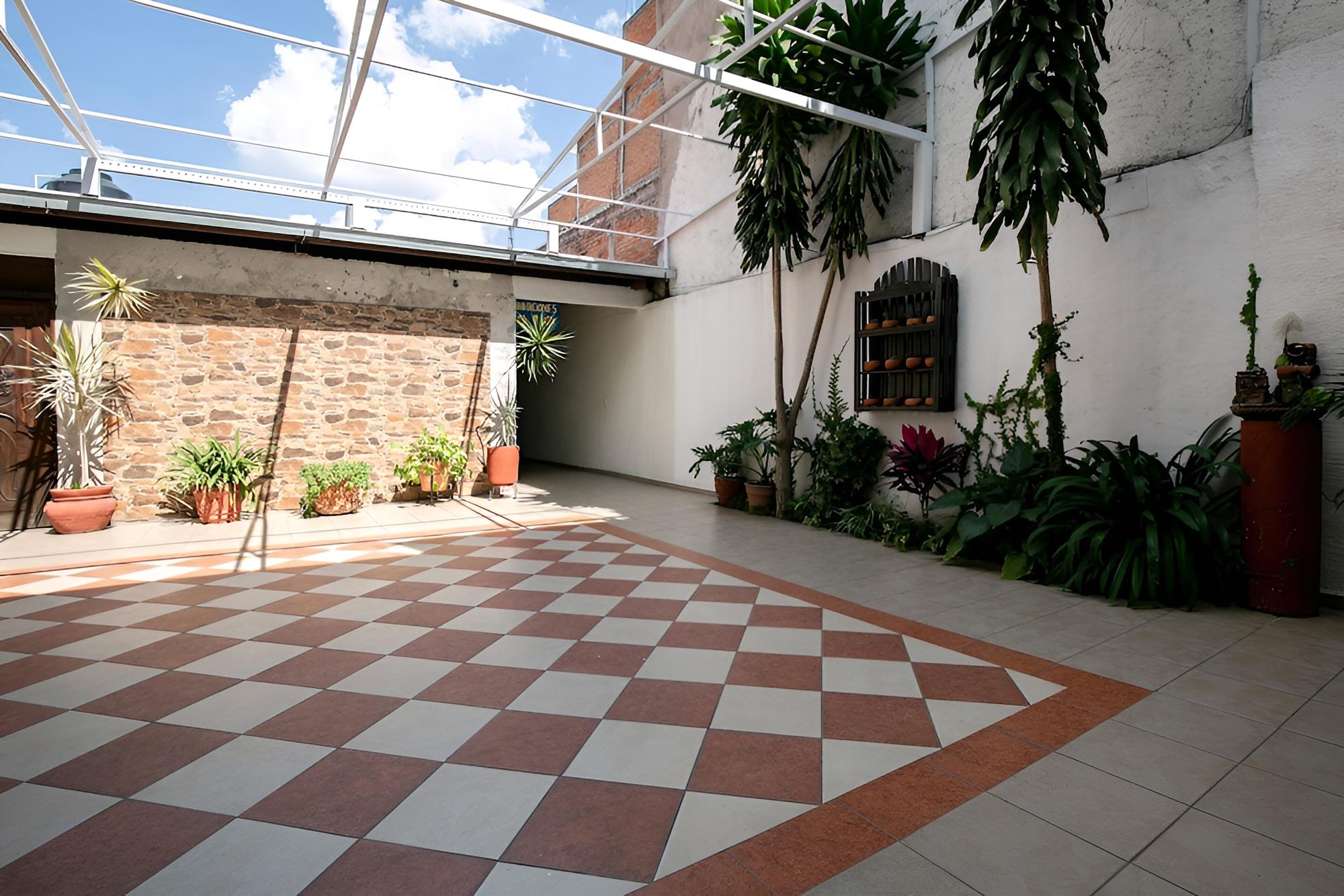 OYO Hotel La Casita