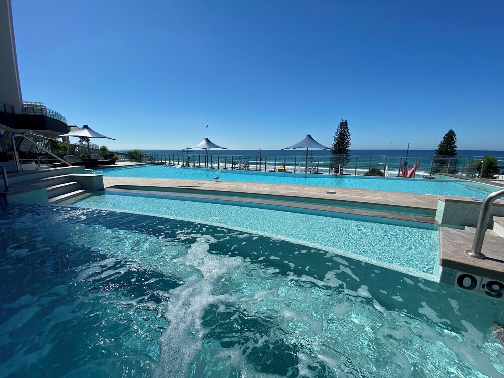 Beachfront City Oasis Soul 905