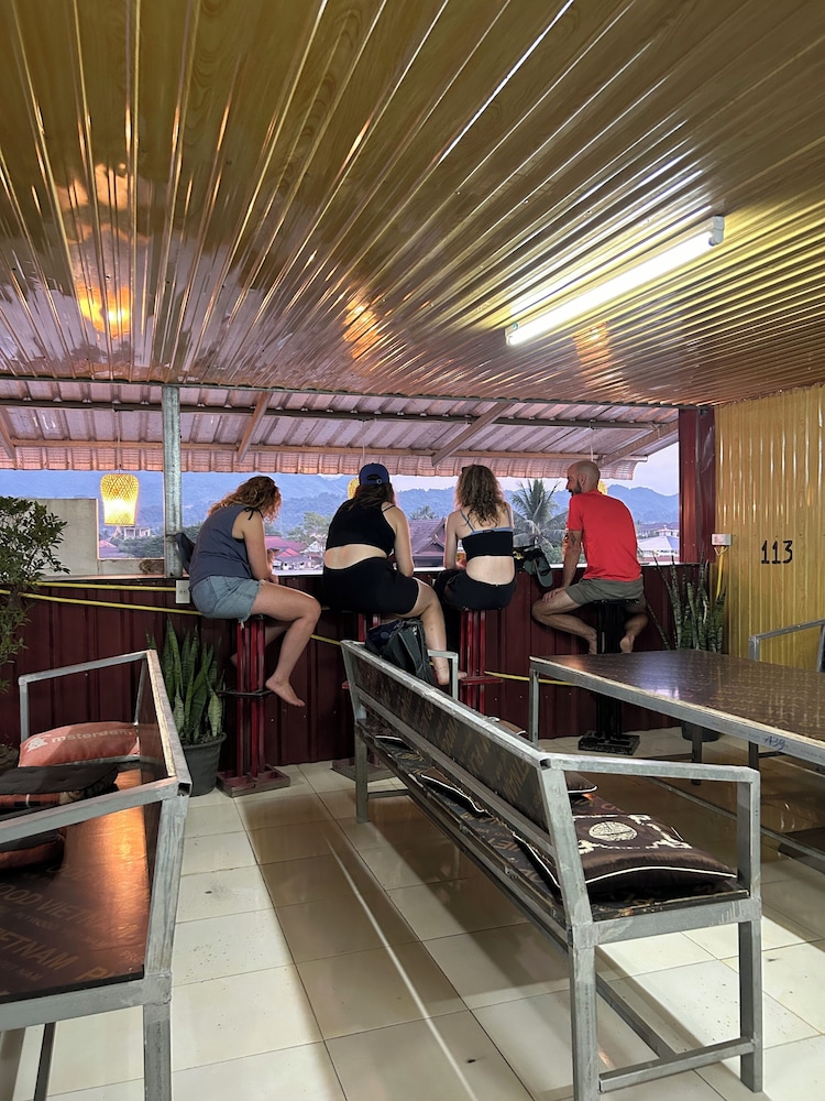 Vang Vieng Rock Backpacker Hostel