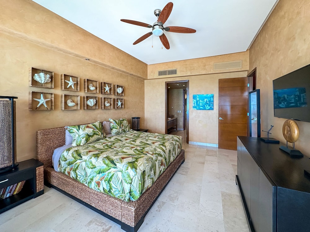 Tranquil Tides Oceanfront Family Oasis