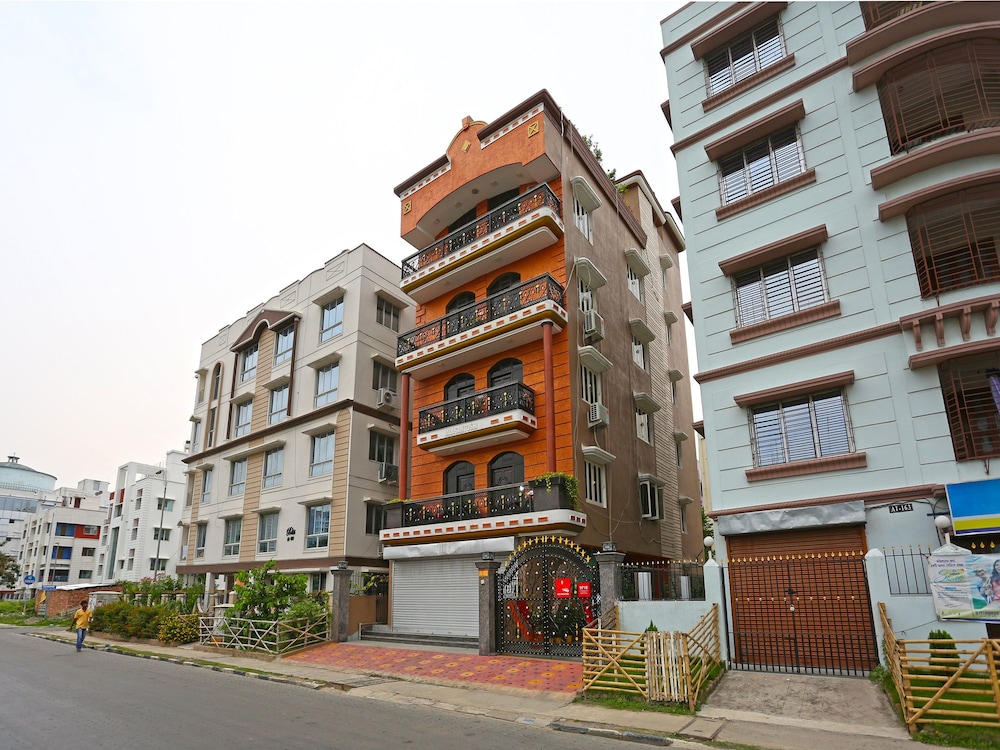 OYO 9718 Apartment near DLF IT Park