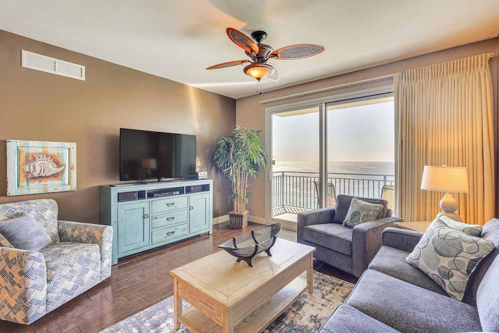 Beachfront Panama City Condo: Walk to Pier Park!