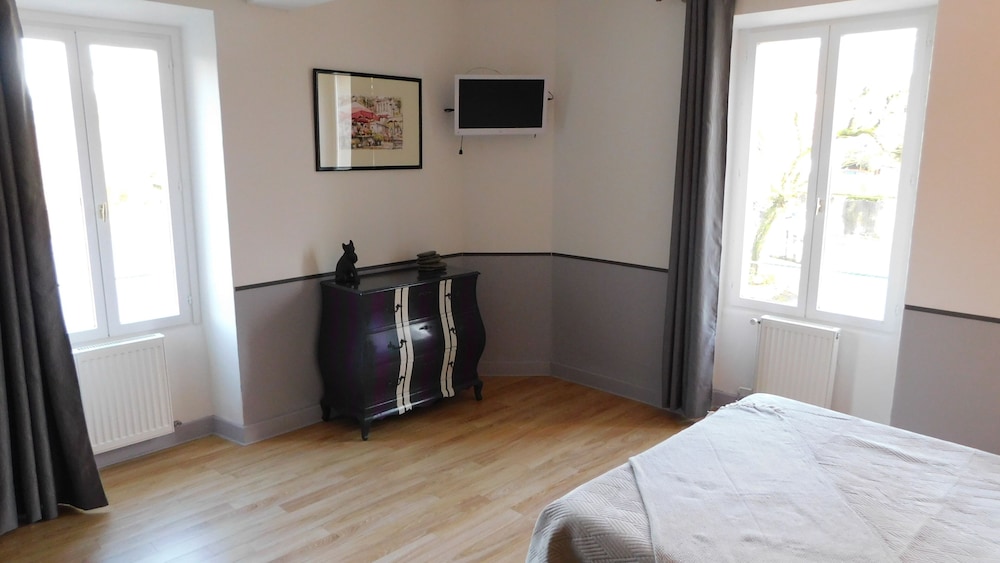 Le Relais De La Tour photo 3