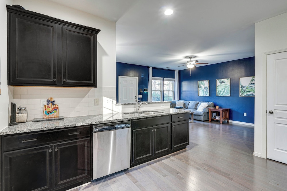 2 Mi to Downtown Durham: Family Home w/ Yard!